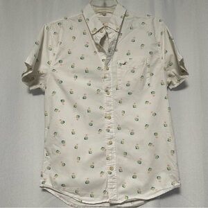 HOLLISTER Men's White Short Sleeve Shirt with pineapple pattern